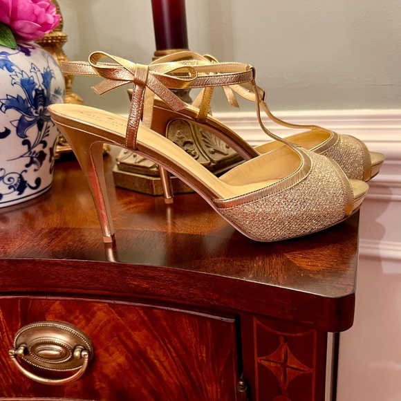 EUC Kate Spade Metallic Gold Glitter Open Toe Heels Pumps Sandals Size 11 M - Picture 2 of 7